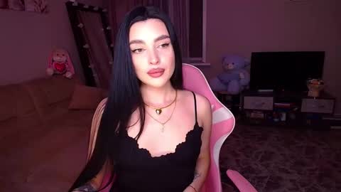 Snapshot of princessamira1 chatting on 10.02.25 princessamira1 online show from 10.02.25