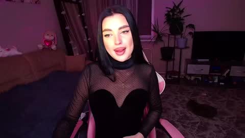 Snapshot of princessamira1 chatting on 10.17.25 princessamira1 online show from 10.17.25