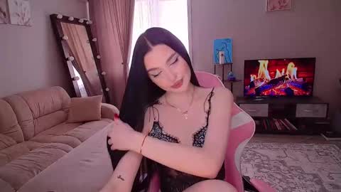 Snapshot of princessamira1 chatting on 05.26.26 princessamira1 online show from 05.26.26