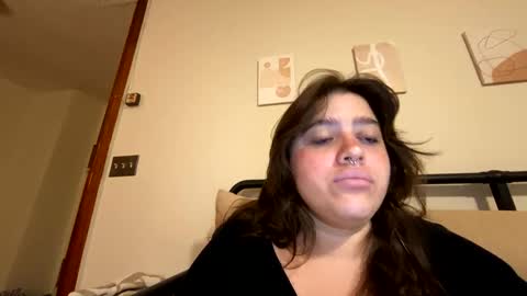 Snapshot of princesslaylaa chatting on 09.27.25 princessviccxo online show from 09.27.25