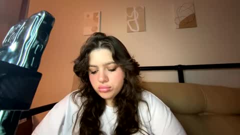 Snapshot of princesslaylaa chatting on 10.12.25 princessviccxo online show from 10.12.25