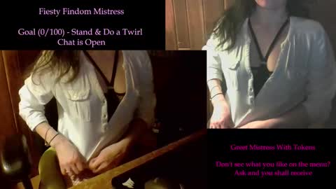Snapshot of princessmariahswitch chatting on 11.16.25 Cuckold Cravings online show from 11.16.25