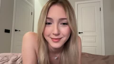 Snapshot of princessmood chatting on 07.19.26 Kate online show from 07.19.26