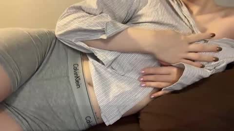 Kris3 online show from 12.15.25