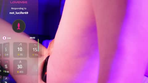 Snapshot of princessofyourdreams chatting on 05.30.26 Gwyndoline Moon online show from 05.30.26