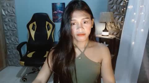 Snapshot of princessrynn chatting on 11.23.25 princessrynn online show from 11.23.25