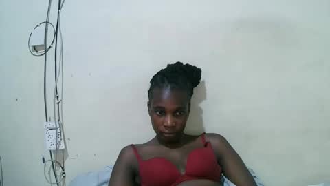 pritty_amber online show from 04.13.26