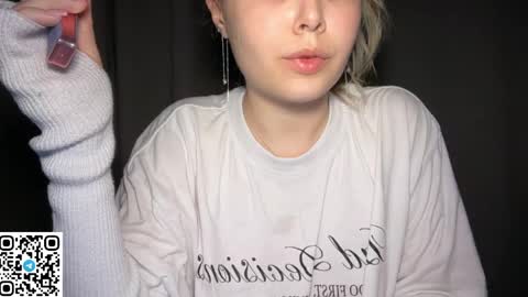 moli online show from 04.17.26