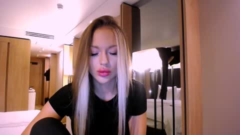 Snapshot of project_barbara chatting on 12.25.24 Barbara online show from 12.25.24