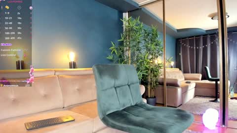 Raven  but you can call me sweetie or honey too  online show from 12.28.24