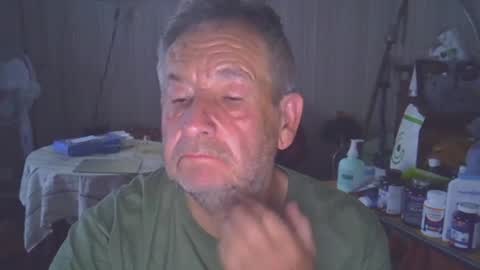 Snapshot of projectorepson chatting on 06.11.26 projectorepson online show from 06.11.26