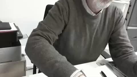 Snapshot of proplan chatting on 11.28.25 mature hairy guy online show from 11.28.25