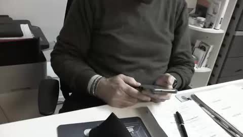 Snapshot of proplan chatting on 12.05.25 mature hairy guy online show from 12.05.25