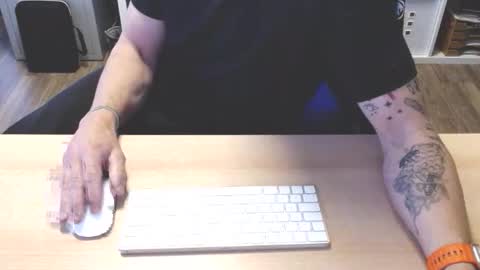 Snapshot of protos2025 chatting on 01.27.25 protos2025 online show from 01.27.25