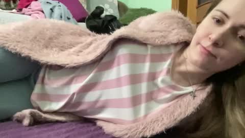 proud sweet 21 online show from 10.18.25