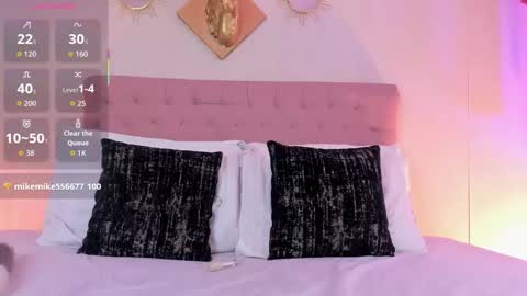 Pretty Moon online show from 10.17.25