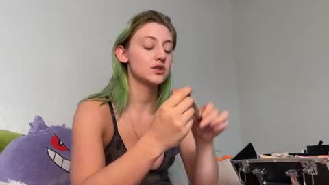 Oli online show from 06.24.26