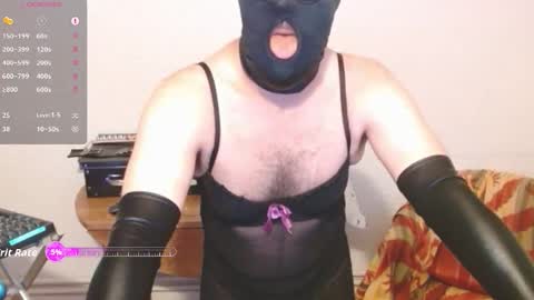 Snapshot of prvous chatting on 05.10.26 slave4you online show from 05.10.26
