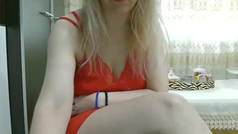Snapshot of pryncess_sweety chatting on 05.18.26 Pryncess sweety online show from 05.18.26