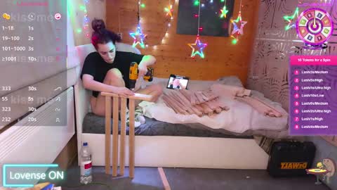 Queen of Pain online show from 02.10.25