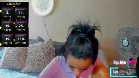 Snapshot of psique_naughty2 chatting on 03.18.26 psique_naughty2 online show from 03.18.26