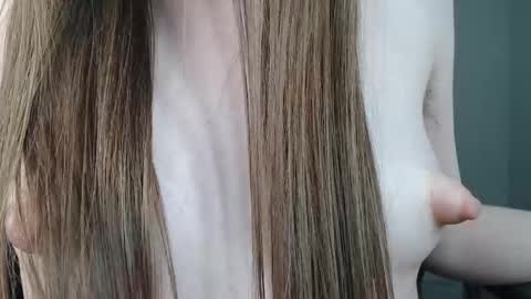 Snapshot of psychegirl chatting on 02.27.25 psychegirl online show from 02.27.25