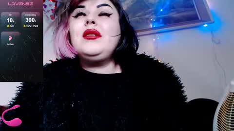 Snapshot of psychobitch69 chatting on 02.16.25 OlivePsy online show from 02.16.25