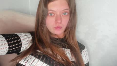 Nayaa Nay 3 online show from 12.17.24