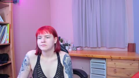 Snapshot of puffetish chatting on 12.24.24 Jenna online show from 12.24.24