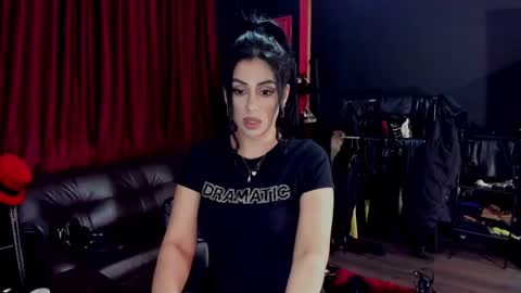 MissPuffyLove online show from 02.06.25