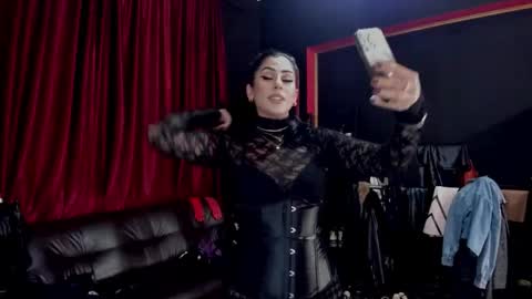 MissPuffyLove online show from 10.07.25