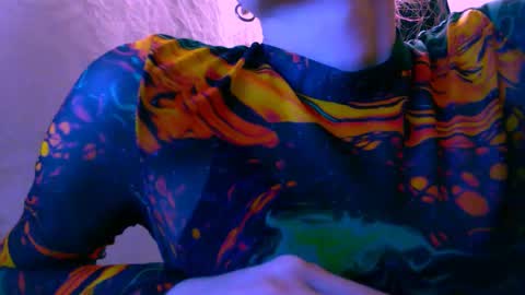 EsteticHouse online show from 02.13.25