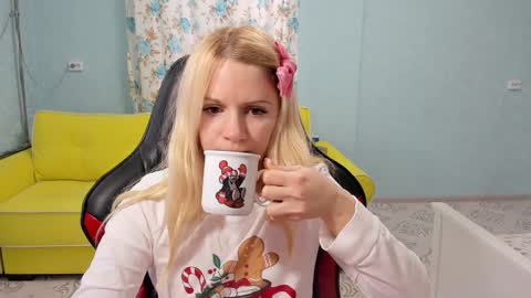 Victoria online show from 12.31.24