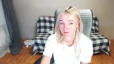 Polly online show from 11.16.25