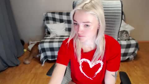 Snapshot of puma_ma chatting on 02.12.26 Polly online show from 02.12.26