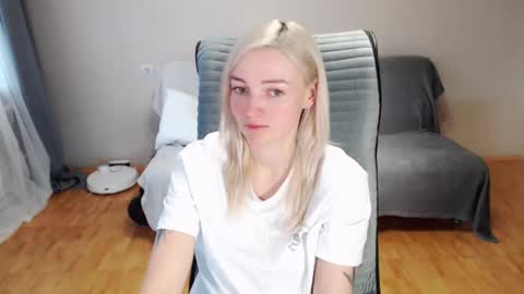 Snapshot of puma_ma chatting on 02.23.26 Polly online show from 02.23.26