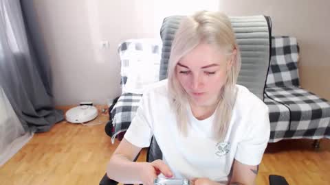 Polly online show from 03.15.26