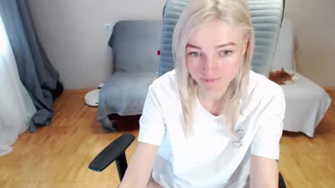 Polly online show from 04.20.26