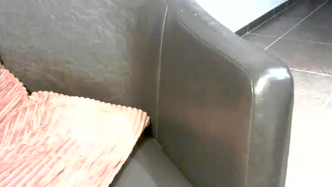 Snapshot of pumpkin3000 chatting on 01.05.25 pumpkin3000 online show from 01.05.25