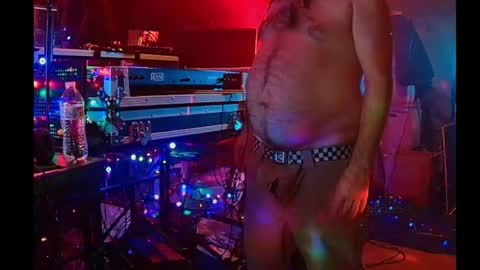 punkrunr083 online show from 05.25.26