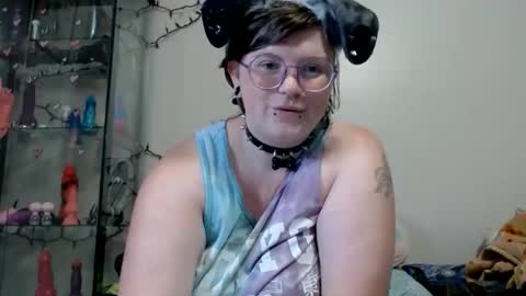 Snapshot of pupghostt chatting on 06.04.26 PupGhostt online show from 06.04.26