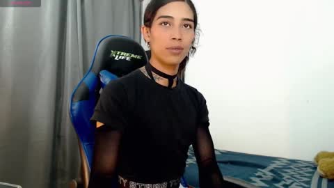 Snapshot of pupi_wolf chatting on 02.11.26 Cris online show from 02.11.26