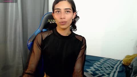 Snapshot of pupi_wolf chatting on 02.13.26 Cris online show from 02.13.26