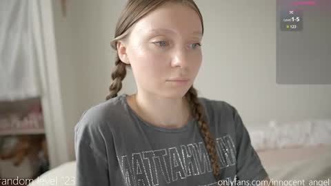 i dont do shows for free. watching here silently and waiting for me to start showing you something for free is useless online show from 10.27.25