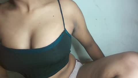 Snapshot of pureelove chatting on 05.05.26 Your love online show from 05.05.26