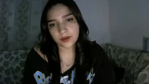 Snapshot of purple_23 chatting on 01.12.26 Lizzy online show from 01.12.26