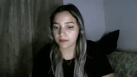 Snapshot of purple_23 chatting on 03.06.26 Lizzy online show from 03.06.26