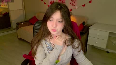 Bella online show from 11.20.25