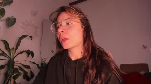 Snapshot of purple_opal chatting on 07.04.26 Vero online from Tuesday to Sunday online show from 07.04.26