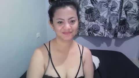 Snapshot of purpledust06 chatting on 11.30.25 Athena online show from 11.30.25